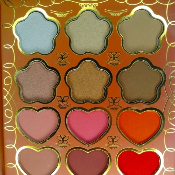 Encanto Eye and Face Palette - Picture 5 of 10